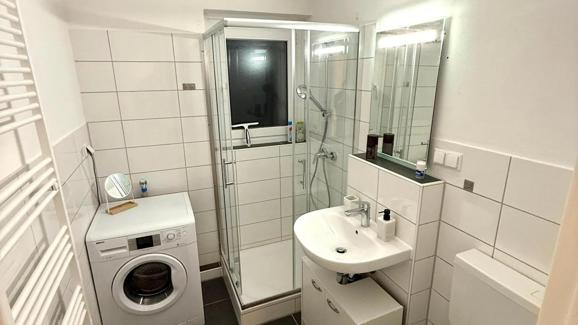 Modern Apartment In Hanover- Dawin Group Ug